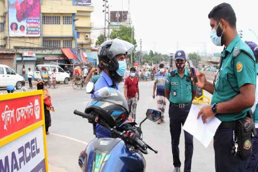 Bustling Dhaka finally feels ‘lockdown silence’