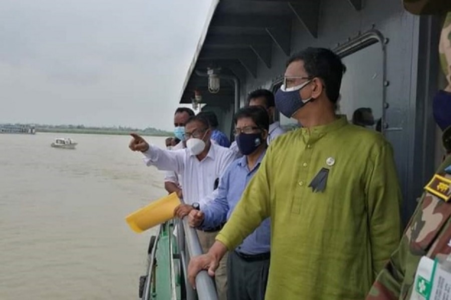 Ferry-Padma Bridge collisions ‘embarrass’ government, says state minister