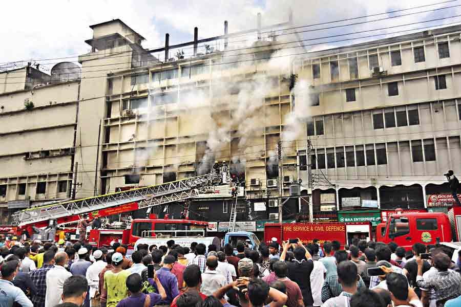 Firefighters working to douse a fire that broke out in a high-rise building at Banani in Dhaka on August 21 this year —FE file photo