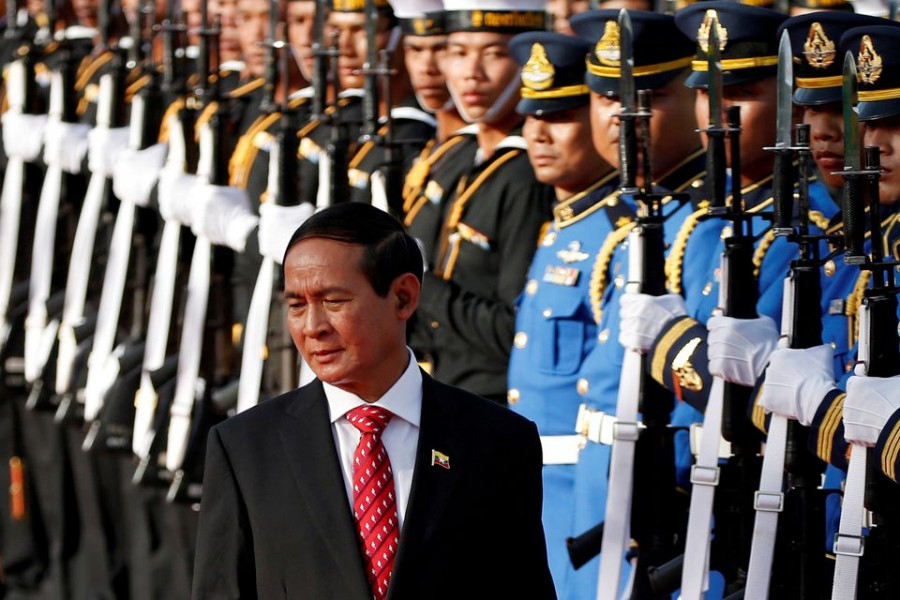 Myanmar's president Win Myint reviews the honor guard during his welcome ceremony at the Government House in Bangkok, Thailand June 14, 2018. REUTERS/Soe Zeya Tun/Pool