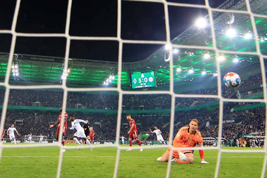 Borussia Moenchengladbach's Breel Embolo scores their fourth goal past Bayern Munich's Manuel Neuer at Borussia-Park, Moenchengladbach on October 27, 2021 — Reuters photo