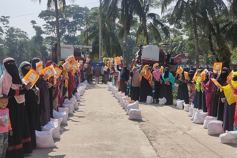 IFAD, MoA distributes farm equipment to 50,000 households