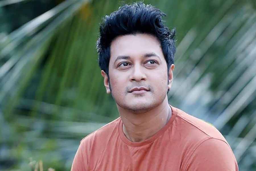 Actor Emon taken to RAB headquarters for interrogation