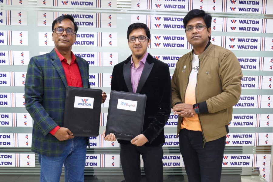 Walton's Senior Executive Director Uday Hakim, Chief Marketing Officer Firoj Alam and ITW's Bangladesh Representative Omar Hoque are seen at the signing ceremony.