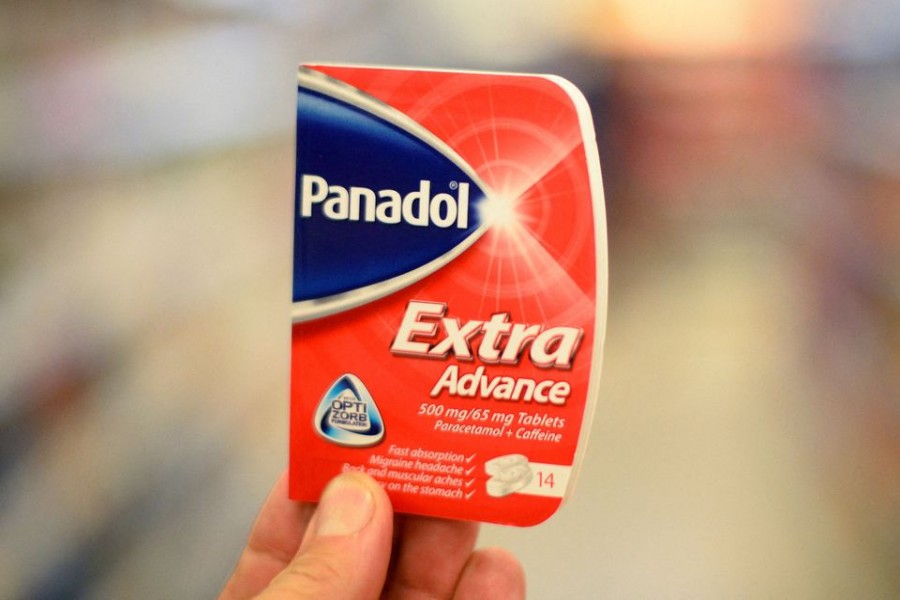 A box of Panadol is seen in a pharmacy in a photo illustration in London July 24, 2013. REUTERS/Paul Hackett