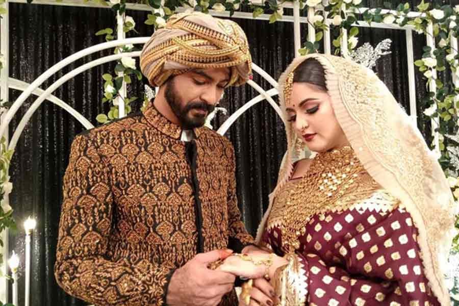 Pori Moni, Sariful Razz celebrate their wedding formally