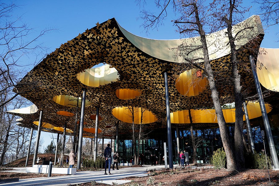 All-glass House of Music blooms in Budapest park