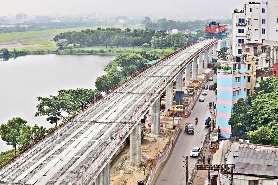 Metro Rail's last girder to be placed today