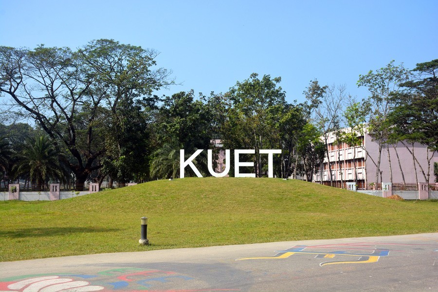 Police complaint filed against 44 students over KUET professor’s death