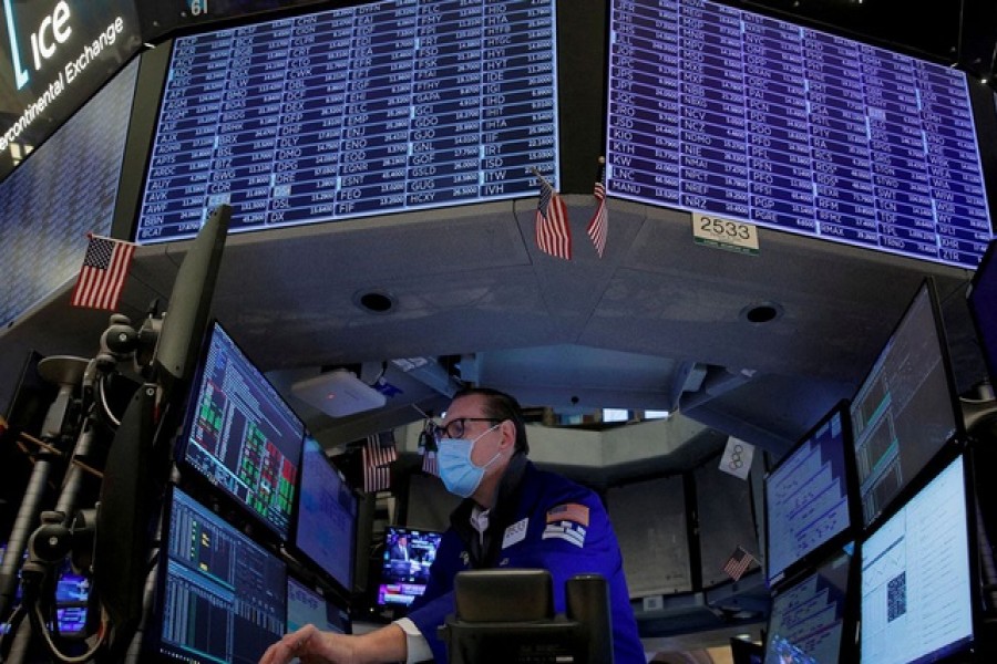 Traders work on the floor of the New York Stock Exchange (NYSE) in New York City, US, January 25, 2022 — Reuters/Files