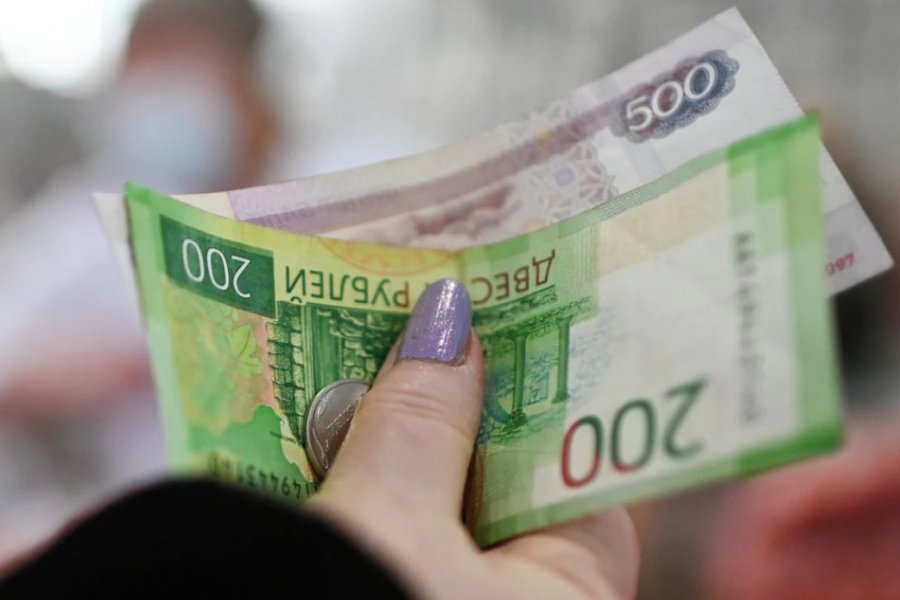 Russian rouble slumps to record low amid Ukraine conflict