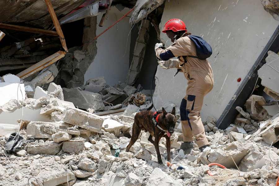 Ivory Coast apartment block collapses, six die