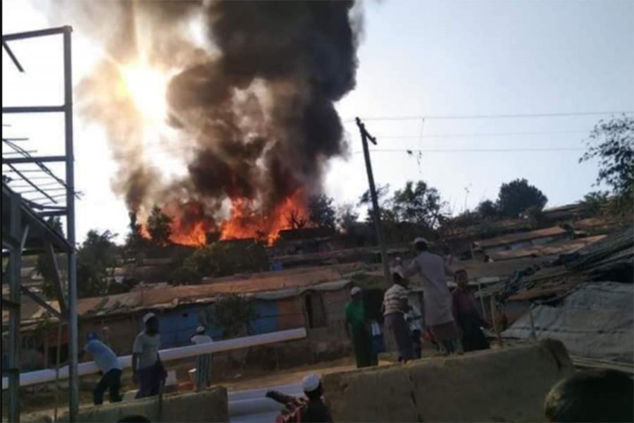 Fire breaks out at two Rohingya camps