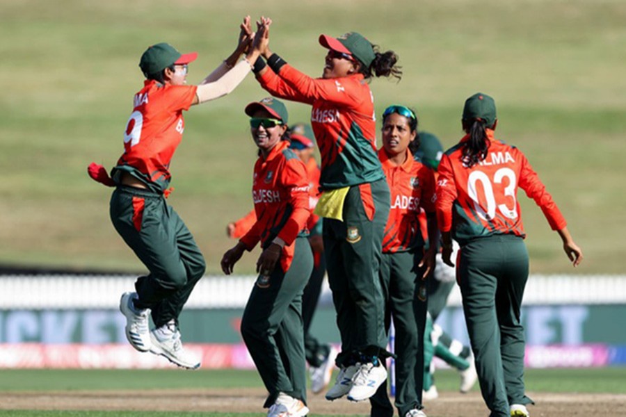 Bangladesh beat Pakistan to secure first win in Women’s Cricket World Cup