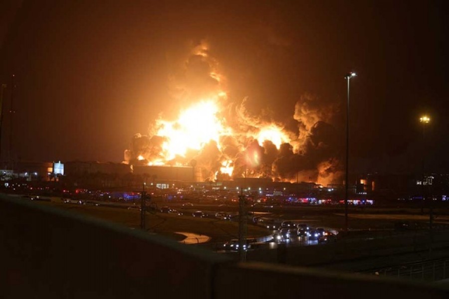 Smoke billows from a fire at Saudi Aramco's petroleum storage facility after an attack in Jeddah, Saudi Arabia March 25, 2022. Reuters