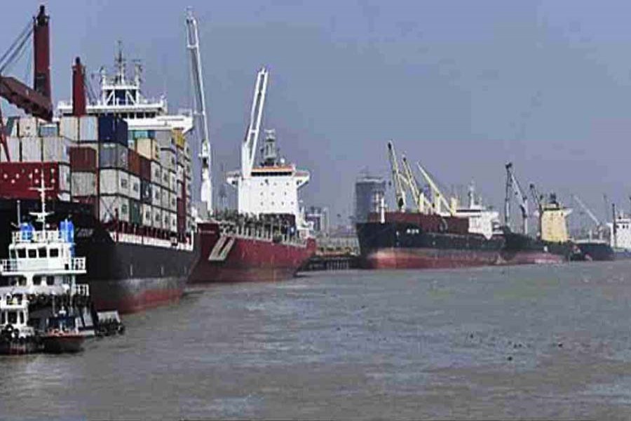 Mongla Port buzzes with business amid development work