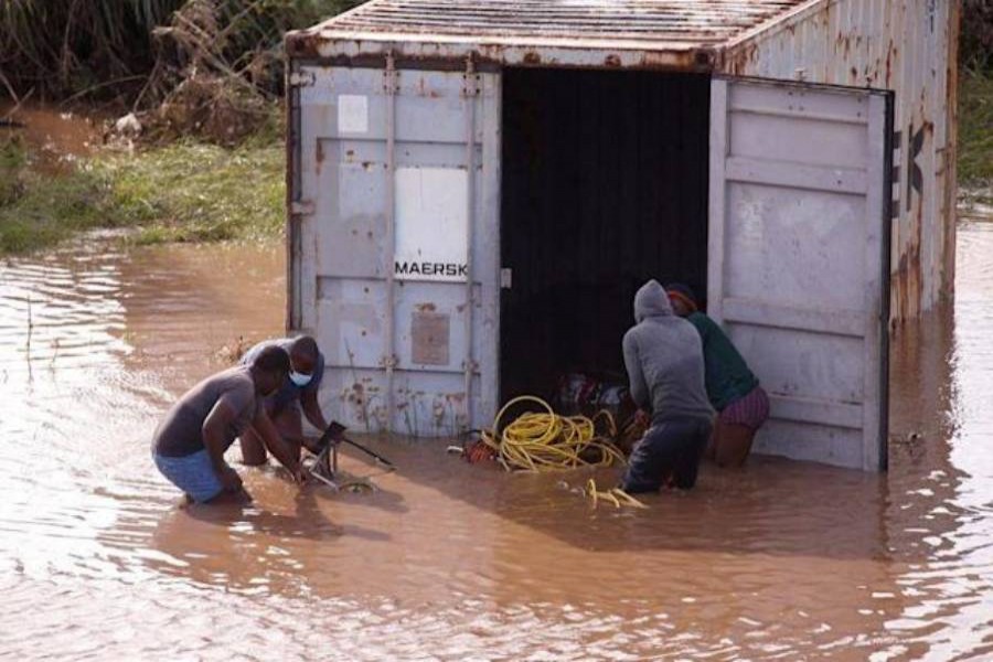 South Africa floods: Death toll hits 400 