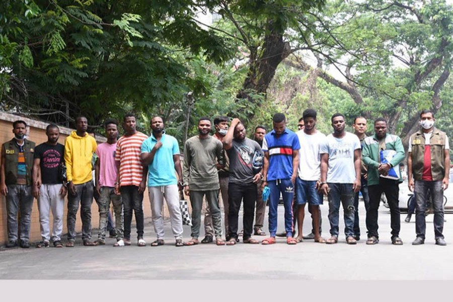 11 Nigerians arrested over Facebook scam