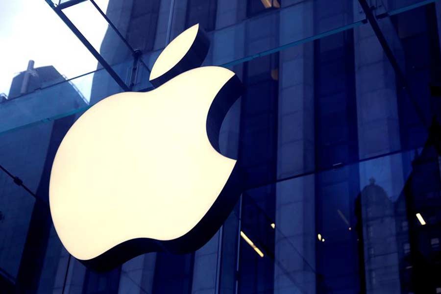 Apple hit with EU antitrust charge over mobile payments technology