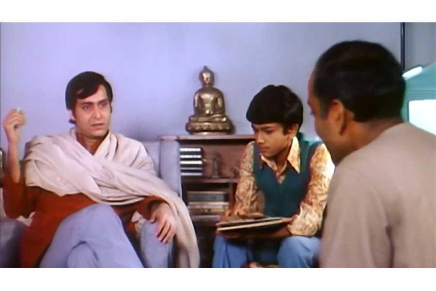 Feluda vs. Feluda: Settling the conflict of mind and eye