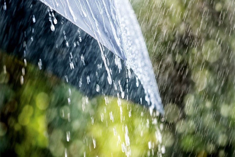 Met office forecasts light to heavy rain in parts of country