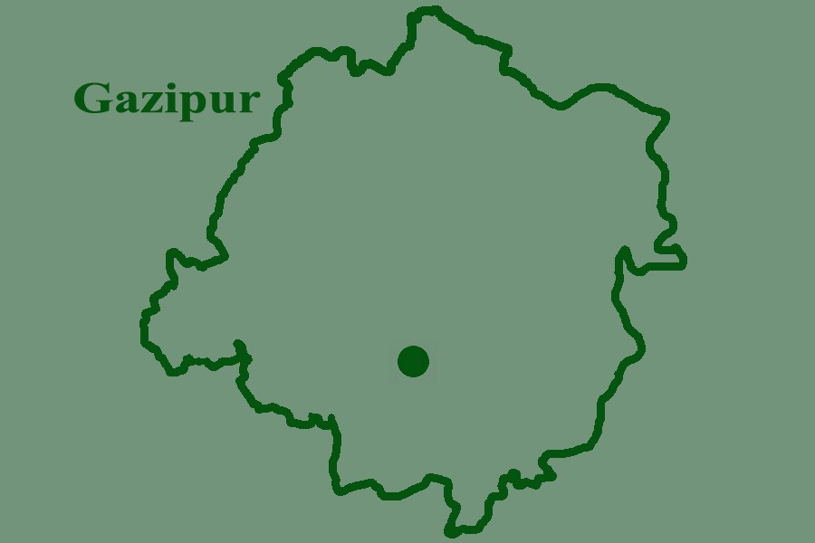 Three die as train rams pickup van in Gazipur