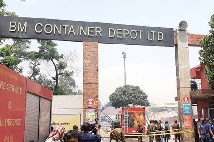 Army identifies four chemical containers at Chattogram depot after fire