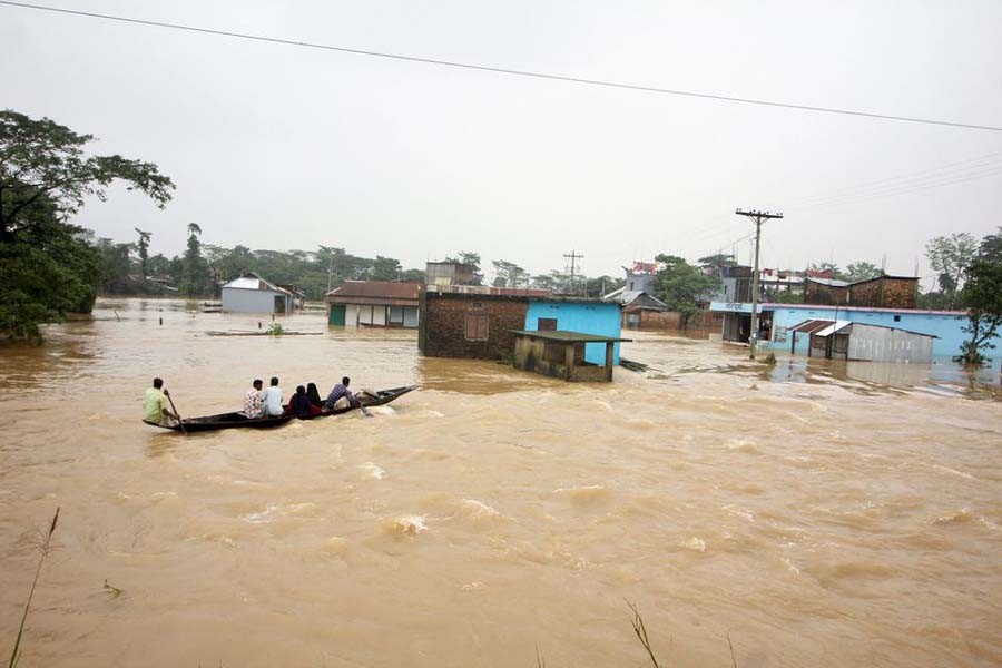 UK, US provide emergency flood relief