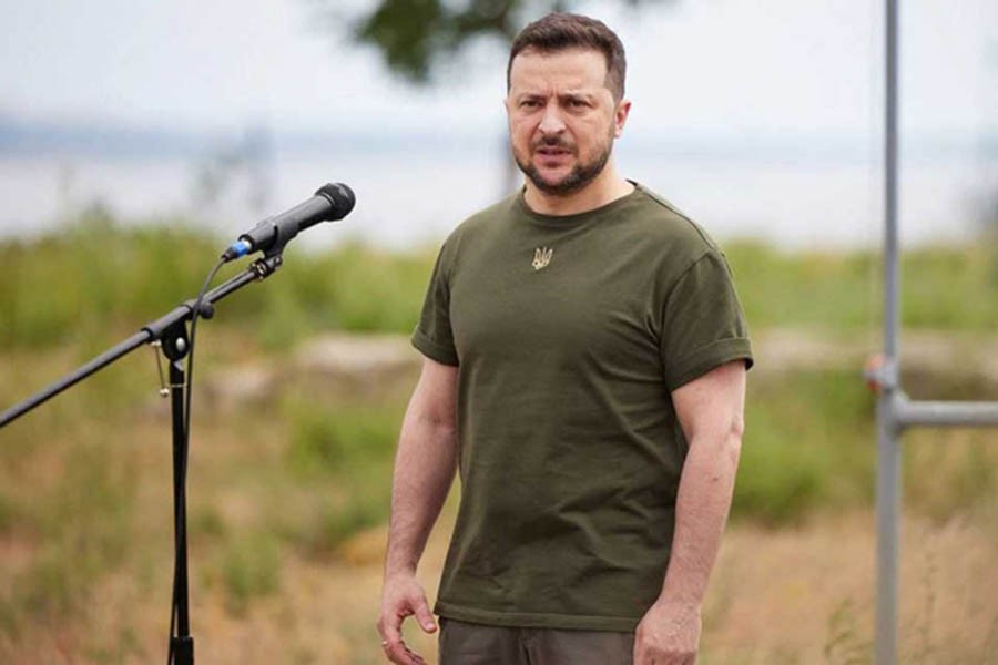 Ukraine's President Volodymyr Zelensky visits a training base of the National Guard, as Russia's attack on Ukraine continues, in Odesa region, Ukraine June 18, 2022. Ukrainian Presidential Press Service/Handout via Reuters