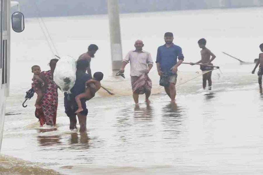 Flood death toll stands at 107 with five more deaths