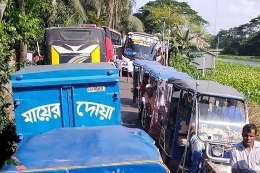 Commuters in Shariatpur struggle to reach Padma Bridge due to decrepit road