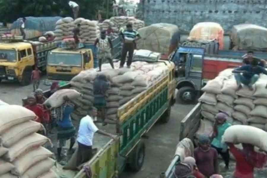 Rice import through Benapole land port resumes after 10 months