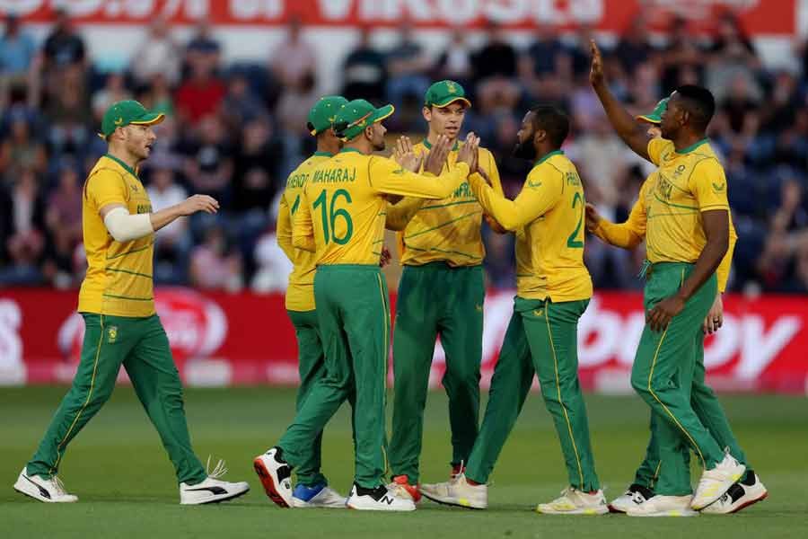 South Africa defeat England by 58 runs in second T20I