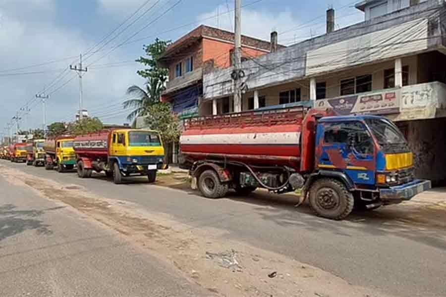 Fuel oil extraction in 15 districts halted as traders launch 'symbolic' strike