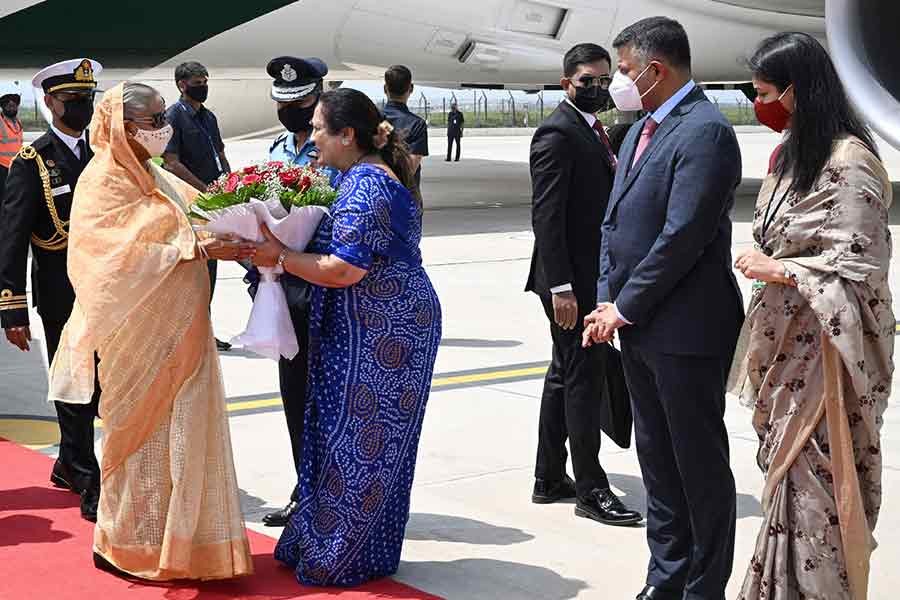 PM Hasina gets red carpet welcome on arrival in New Delhi