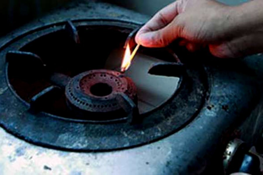 Ovens off: Dhaka hit hard by gas crisis