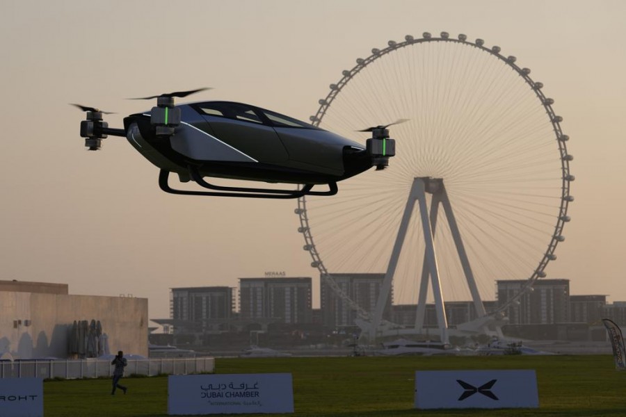 Chinese firm tests electric flying taxi in Dubai