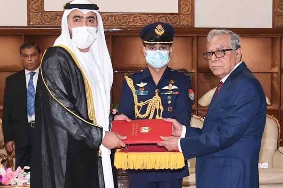 President urges UAE to recruit more manpower from Bangladesh