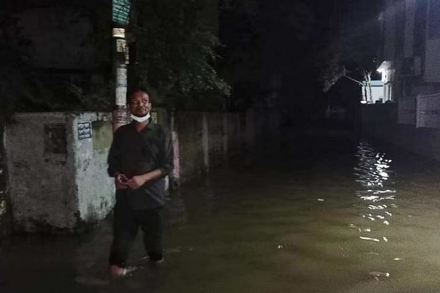 Cyclone Sitrang destroys power supply, telecom networks in coastal areas