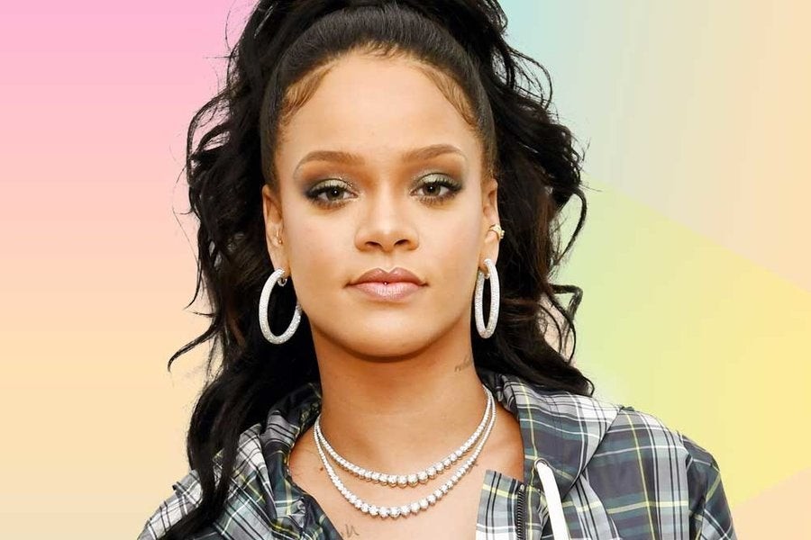 Rihanna makes music comeback after six years