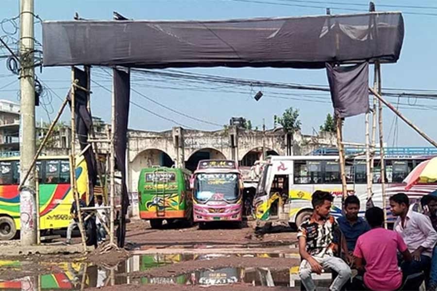 Transport strike cuts off Barishal ahead of BNP rally