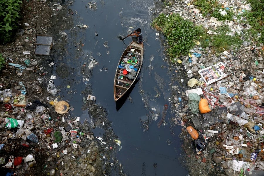 18 transboundary rivers in Bangladesh carry 15,345 tonnes of single-use plastic waste daily: Study