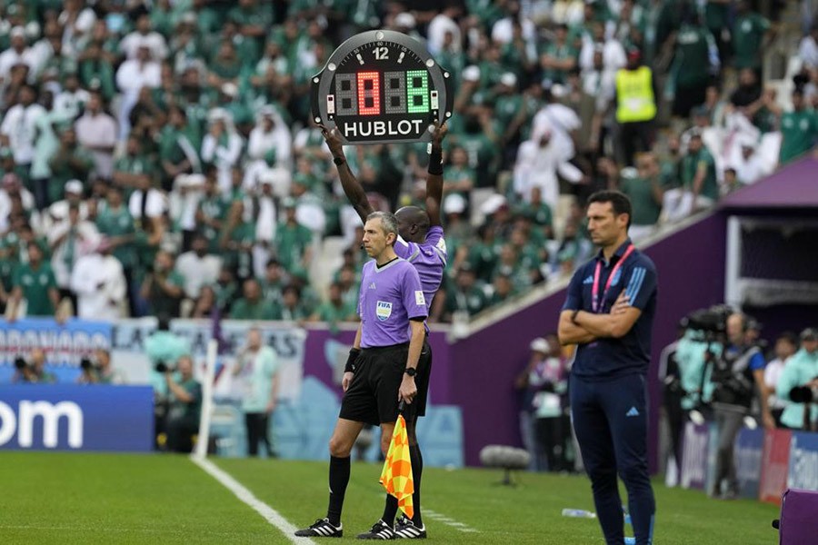 FIFA orders World Cup referees to add time at end of games