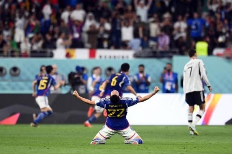 Japan stun Germany with late strikes at World Cup 