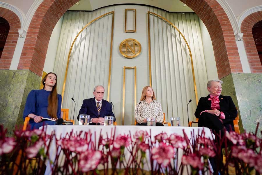 Nobel awards to take place in Stockholm with full glitz and glamour