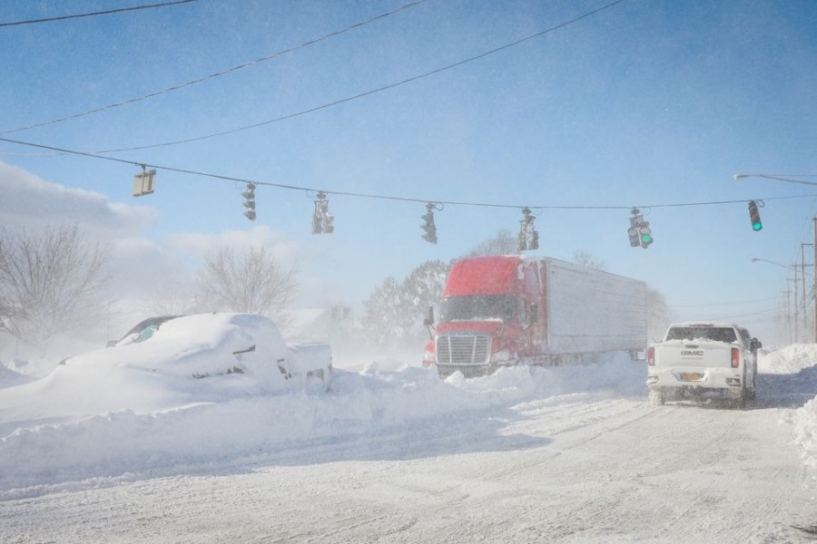 Vehicles are left stranded on the road following a winter storm that hit the Buffalo region on Main St. in Amherst, New York, US on December 25, 2022 — Reuters photo