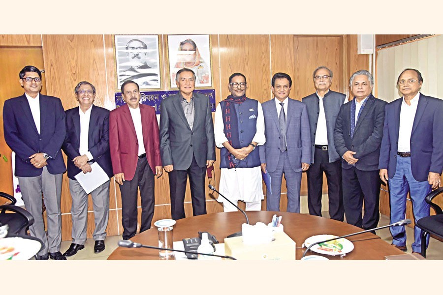 A delegation of the Newspaper Owners' Association of Bangladesh (NOAB), led by its president Mr A K Azad, met with Road Transport and Bridges Minister Mr Obaidul Quader at the latter's secretariat chamber and exchanged views on issues relevant to publication of newspapers and press freedom. — NOAB photo