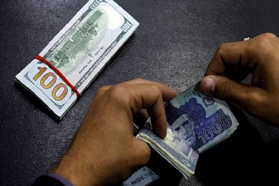 Pakistani rupee fall slows as PM Sharif hopes for IMF funds