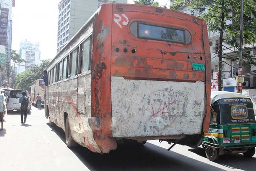 Improvised vehicles in the cityscape