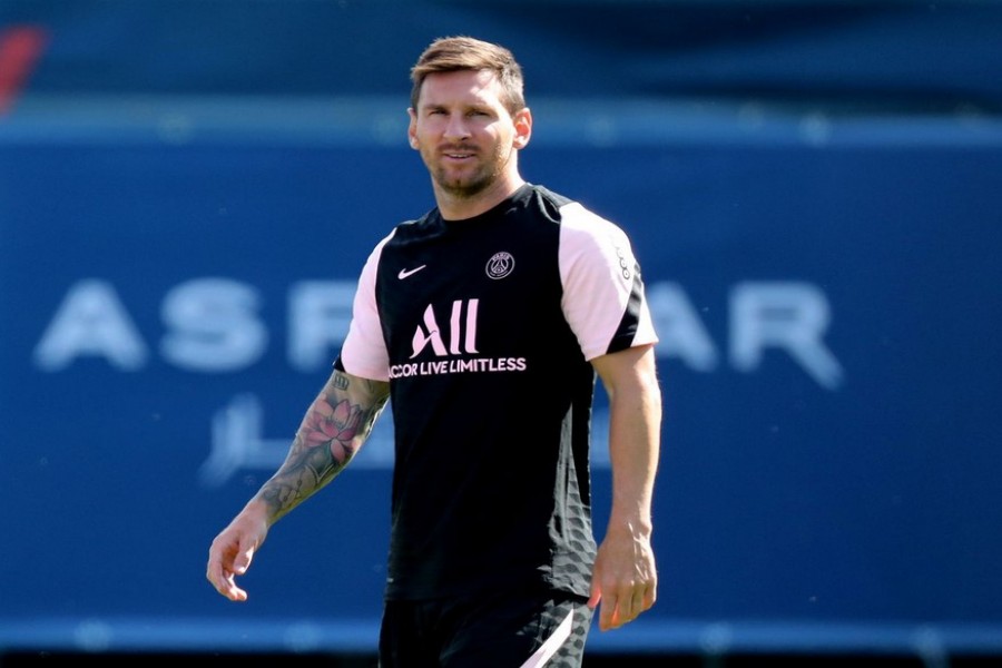 Soccer Football - Paris St Germain Training - Ooredoo Training Centre, Saint-Germain-en-Laye, France - August 13, 2021 Paris St Germain's Lionel Messi during training REUTERS/Pascal Rossignol